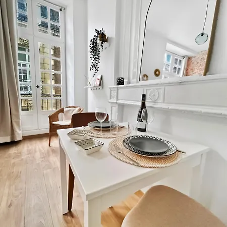 Apartment Lumineux, Renove, Coeur Historique *