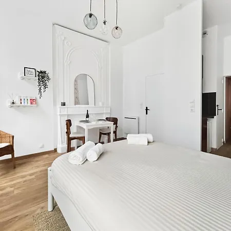 Lumineux, Renove, Coeur Historique Nantes