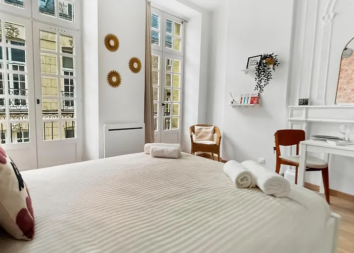 Lumineux, Renove, Coeur Historique Διαμέρισμα Ναντ