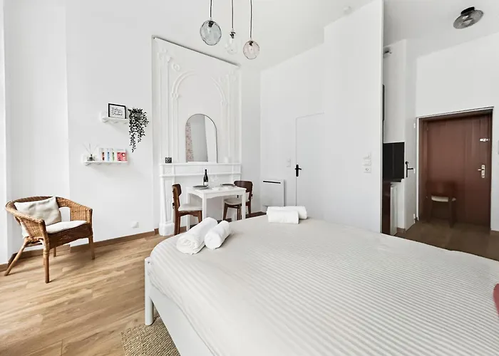 Lumineux, Renove, Coeur Historique Ναντ