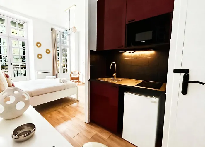 Lumineux, Renove, Coeur Historique * Ναντ